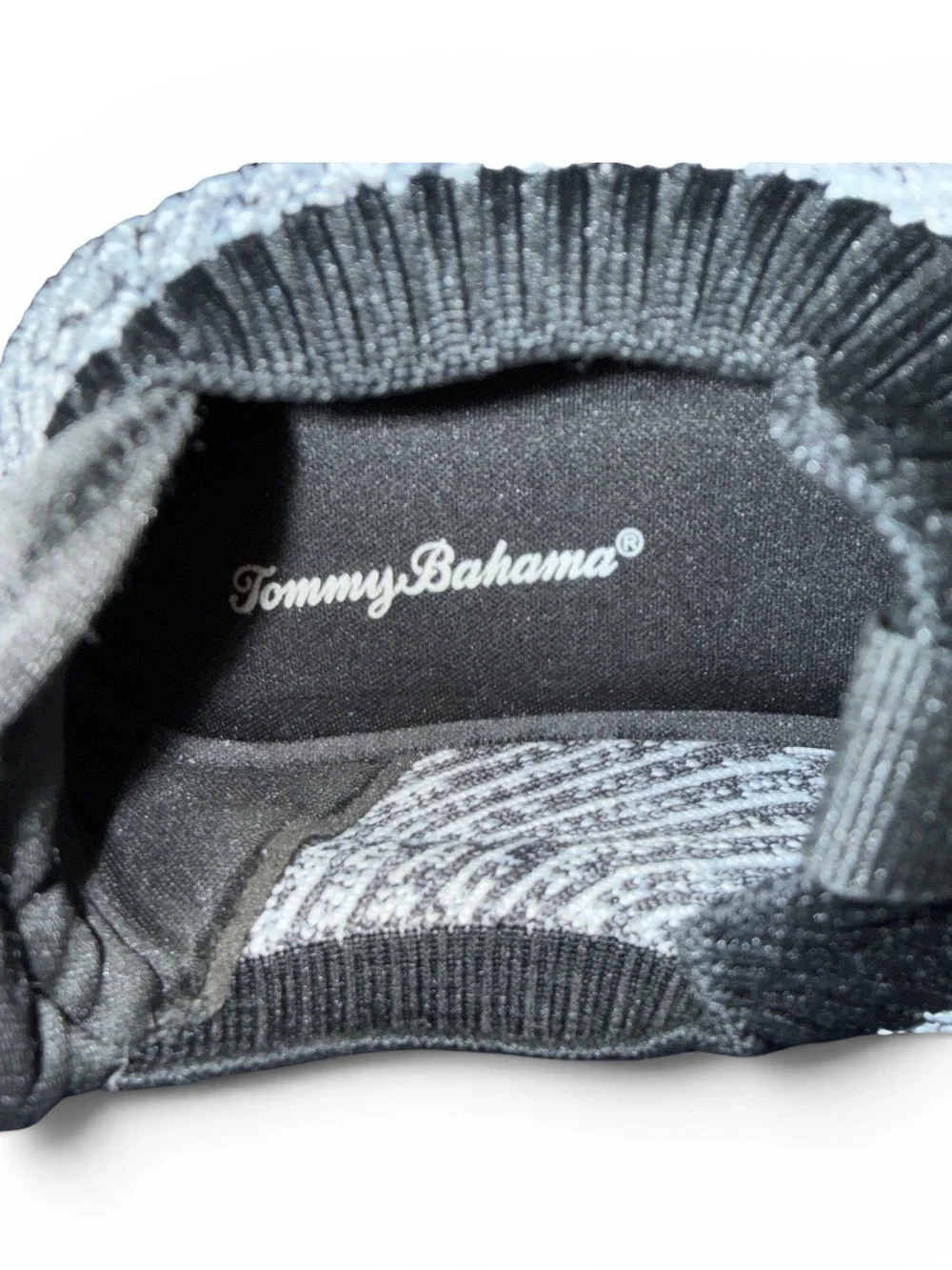 Tommy Bahama Women's Sneaker Size 6.5 Memory Foam Gray Knit Slip On Sneakers